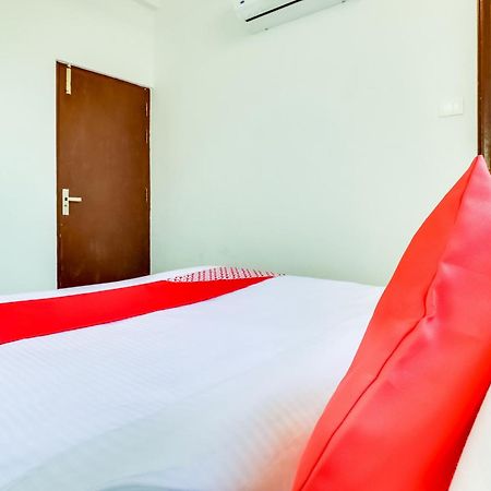 Hotel O The Velvet Chinhat Tiraha Exterior foto