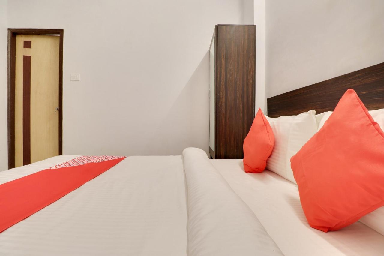 Hotel O The Velvet Chinhat Tiraha Exterior foto